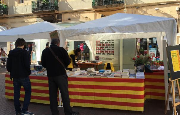 Los libreros catalanes esperan facturar un 5% más este Sant Jordi