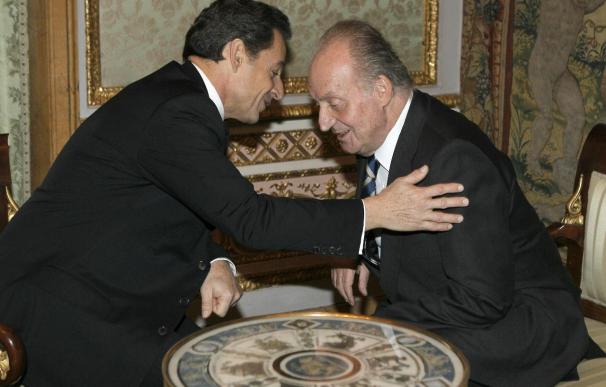 El rey reconoce en Sarkozy la mayor colaboración para poner fin al terrorismo
