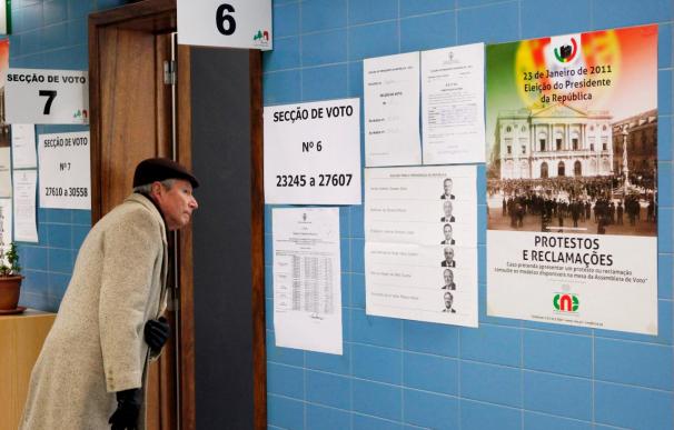 Cavaco logra el 52,9% de los votos en Portugal con el escrutinio casi acabado
