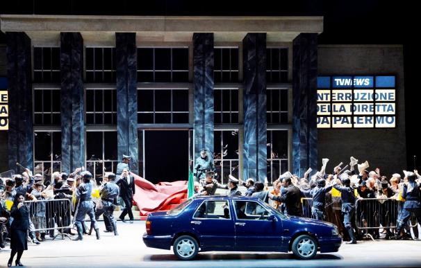Les Arts actualiza el grito de libertad de Verdi en 'I Vespri Siciliani' ante la amenaza de algunos políticos