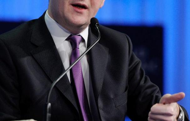 El ministro británico de Economía defiende las medidas de recorte del Gobierno