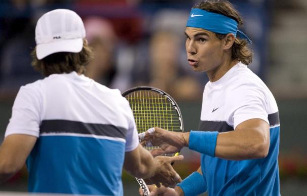 Nadal, junto a Marc López, se consuela con el título de dobles del torneo de Doha