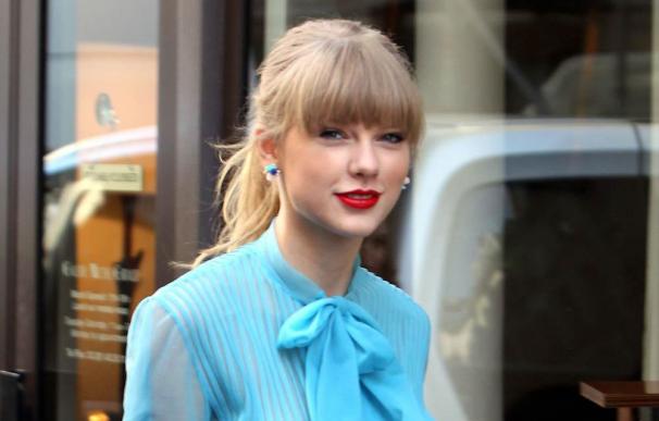 Taylor Swift confiesa ser una 'chica tranquila'