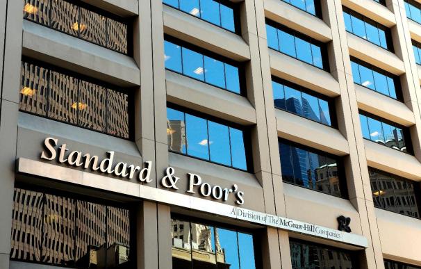 Standard y Poor's propone una revisión de su criterio de calificación de los bancos