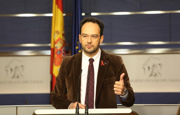 Hernando (PSOE): "En un mes, tras habernos abstenido, hemos conseguido cosas importantes"