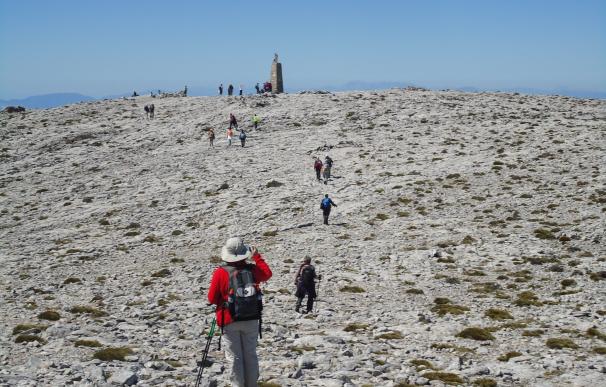 Montañeros instalarán "el belén más alto de la provincia de Málaga" en la cumbre de la Maroma