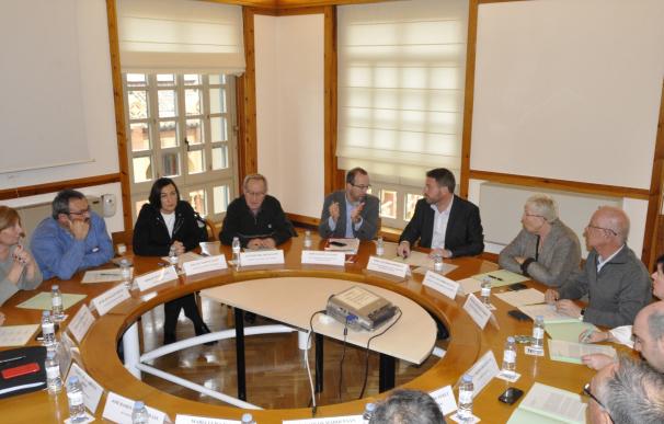 Municipios de la N-232 y Gobierno de Aragón piden al ministro de Fomento que presupueste el desdoblamiento en 2017