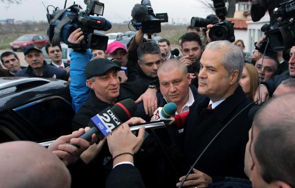 El ex primer ministro rumano Adrian Nastase es condenado de nuevo a prisión