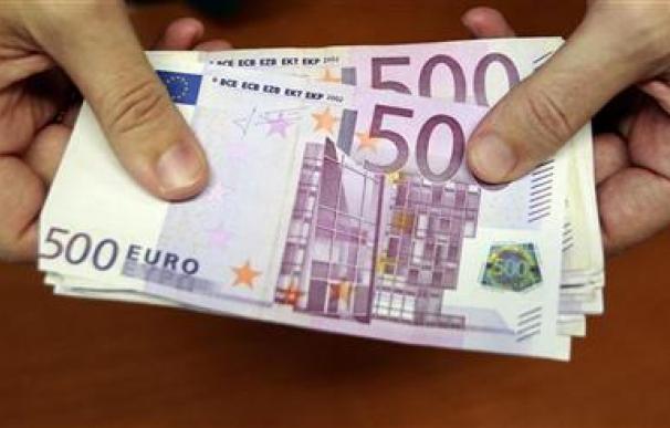 El Tesoro coloca 2.245 millones de euros a tipos más bajos