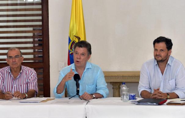 Santos replantea la hoja de ruta del diálogo con las FARC para firmar la paz este año