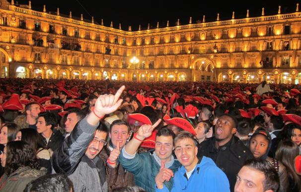 El alcalde de Salamanca valora la 'Nochevieja Universitaria' por ofrecer "una imagen positiva y alegre de la ciudad"