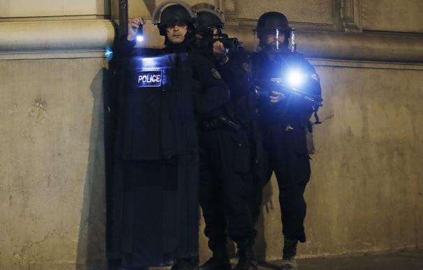 El Estado Islámico reivindica el ataque terrorista contra la policía en París
