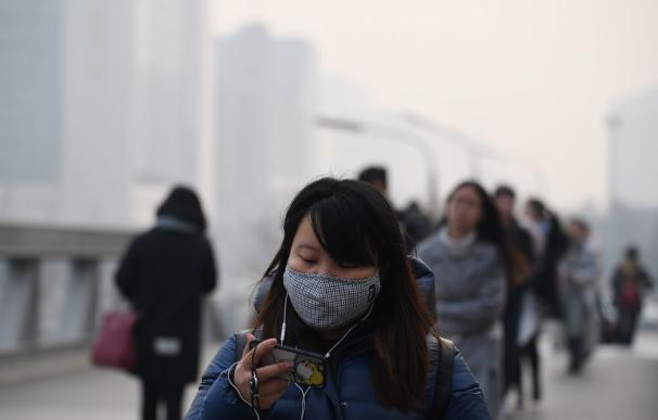 Pekín al límite: emite una alerta roja por los altos niveles de contaminación