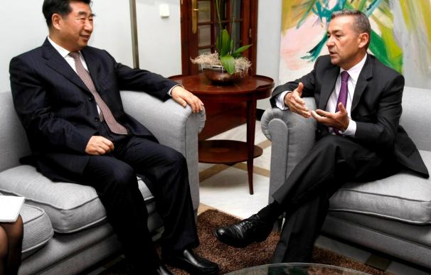 Canarias ofrece a China incentivos fiscales y seguridad para operar en África
