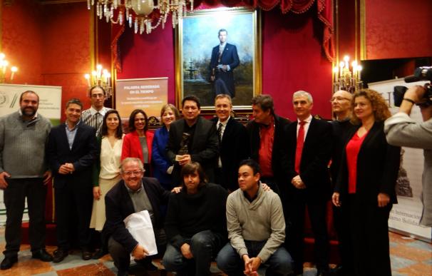 El escritor salvadoreño Jorge Galán recibe el III Premio Internacional Humanismo Solidario