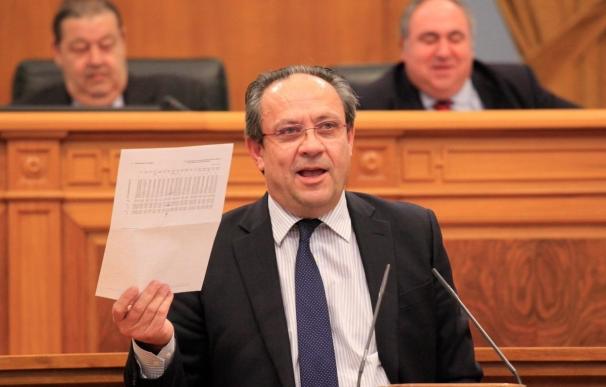 Ruiz Molina asegura que la Junta abonará el 25% de la extra de 2012 a los empleados públicos en enero