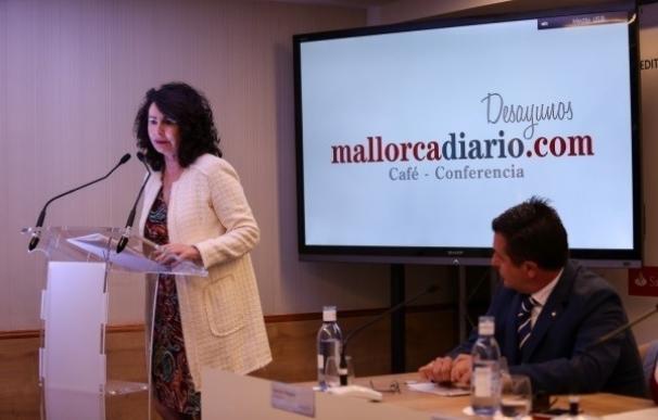 Matilde Asían critica que el impuesto turístico grave por igual a turistas que a residentes y que sea recaudatorio