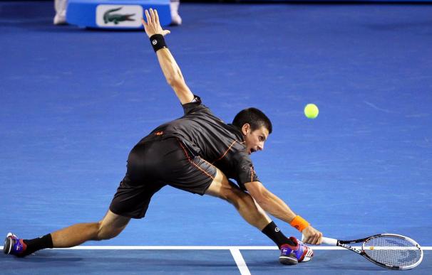 Djokovic impone su ley ante Granollers en el Abierto de Australia