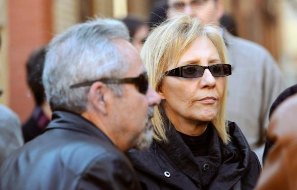 El padre del consejero afirma que la venganza de su hijo será seguir trabajando por Murcia