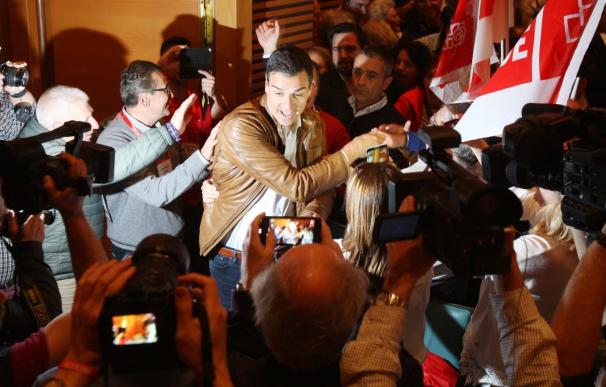 Pedro Sánchez llega a Cataluña por primera vez para pasar dos días con sus "hermanos" del PSC