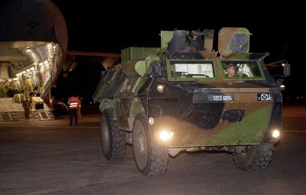 Francia tiene previsto aumentar su presencia en Mali de 750 a 2.500 militares