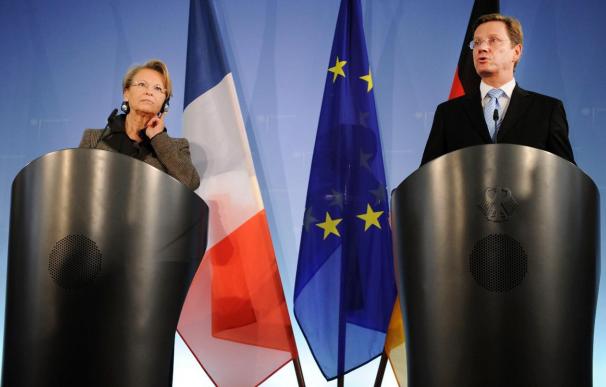 París y Berlín quieren mayor disciplina en la zona euro con más convergencia
