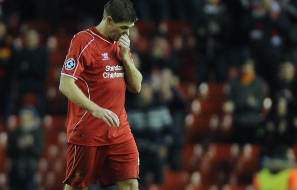 Steven Gerrard podría volver a jugar en el Liverpool la próxima temporada