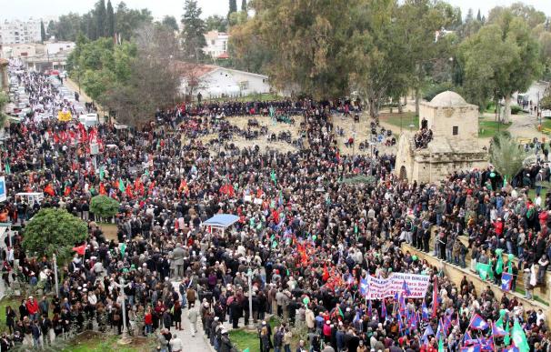 Turcochipriotas se manifiestan contra de Ankara en el norte de Chipre