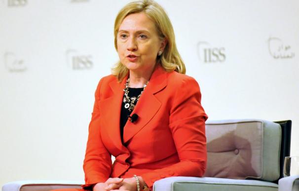 Clinton asegura que las sanciones contra Irán funcionan y ralentizan el programa nuclear iraní