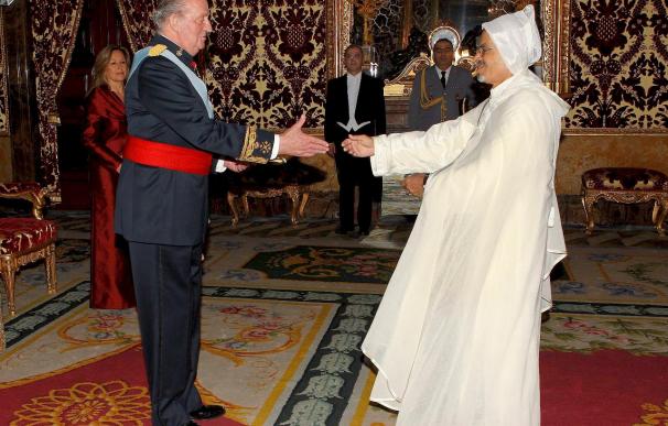 El nuevo embajador de Marruecos presenta sus cartas credenciales al rey Juan Carlos