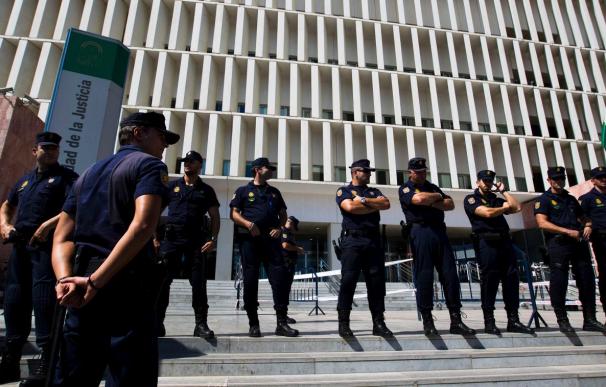 Suspendido el juicio para el que varios policías de Málaga recibieron una citación en sus domicilios