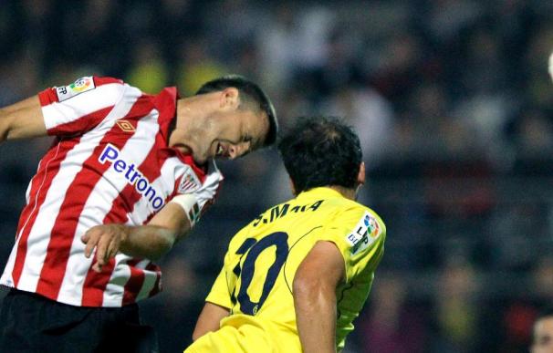 El jugador del Athletic Gurpegui admite que se sentiría "agobiado" en el lugar de Llorente