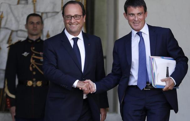 Hollande pierde 10 puntos de popularidad en 3 meses y arrastra a Valls