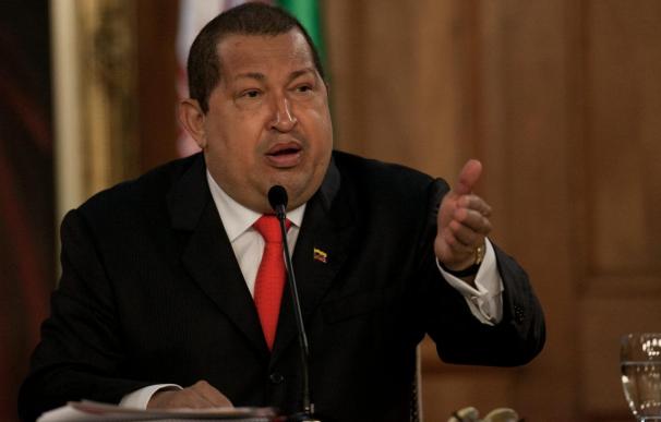 Chávez advierte a los bancos privados con nacionalización, incluido el español BBVA