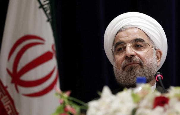 Rohaní advierte a Putín de que Ginebra 2 fracasará si no participa Irán