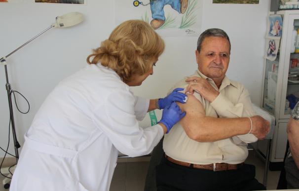 Experta aconseja la vacunación a partir de los 55 años al ser la etapa en la que comienza la inmunosenescencia