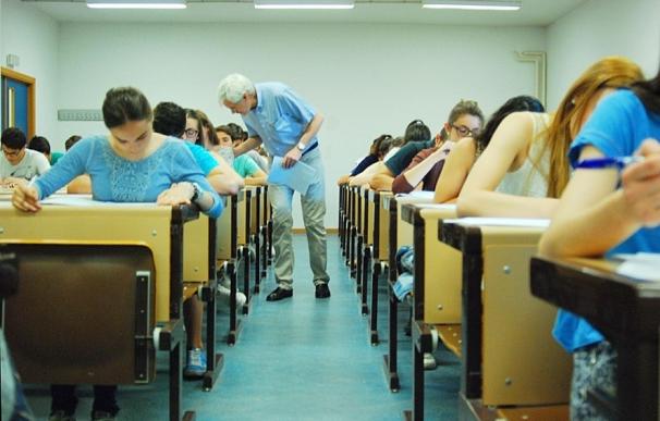 Educación mantiene el 70% de contenido común en la Selectividad en toda España y amplía el descanso entre exámenes