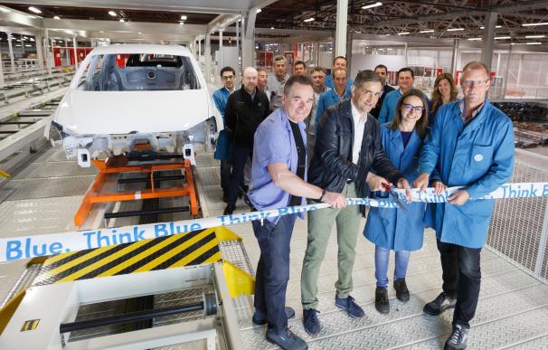 Volkswagen Navarra invierte 13 millones de euros en su nuevo almacén secuenciador de carrocerías