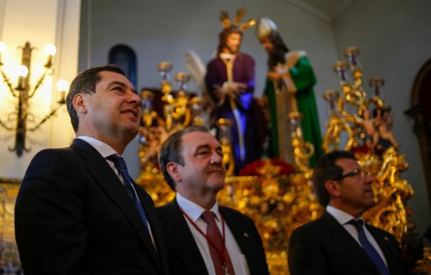 Moreno defiende la "riqueza cultural, artística y económica" de la Semana Santa en Andalucía