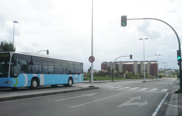 Los autobuses municipales adelantan las últimas rutas en Nochevieja