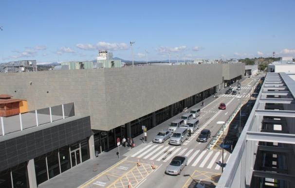 Fomento estudia que el AVE tenga parada en el aeropuerto de Girona