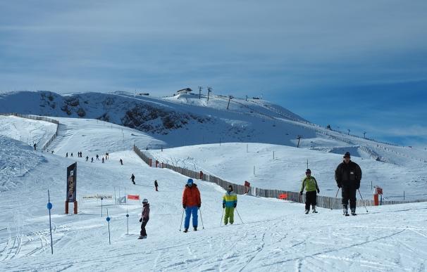 Las estaciones de esquí catalanas afrontan la segunda parte de vacaciones con buenas condiciones