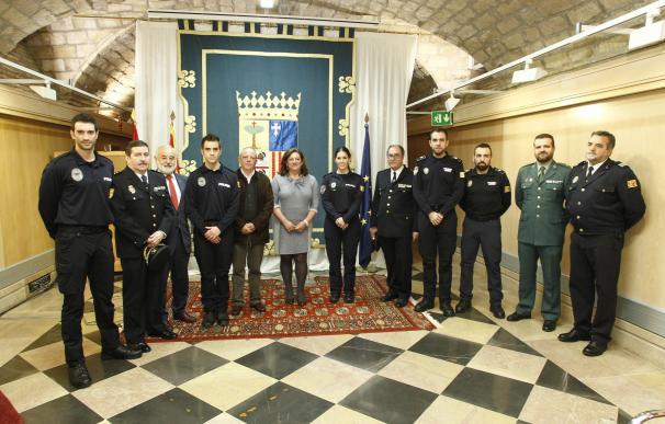 El Gobierno de Aragón forma, por primera vez, a seis policías locales