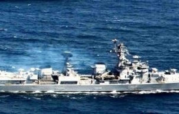 Buques militares indios y chinos cooperan para frustrar un secuestro de piratas en el golfo de Adén