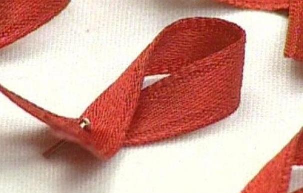 Experto avisa de que la enfermedad por VIH está "banalizada" y aboga por aumentar las campañas de concienciación