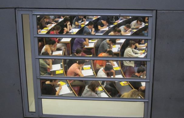 Educación deja en manos de las CCAA y universidades hacer o no prueba oral de inglés en las 'reválidas'