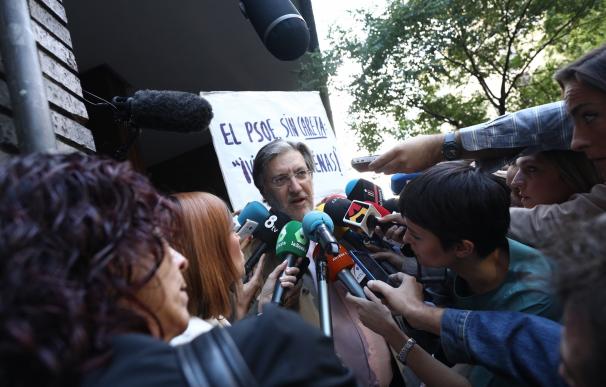 Pérez Tapias avala a Pedro Sánchez en las primarias por la Secretaría General, por la que compitieron en 2014