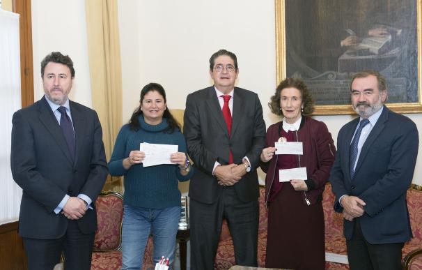 El Colegio de Abogados entrega 5.000 euros a Aldeas Infantiles y Andex en solidaridad con la infancia
