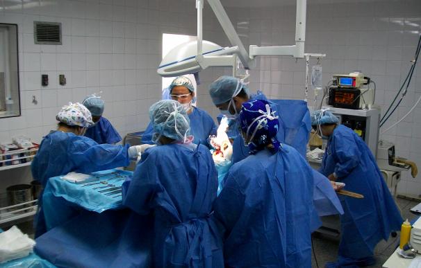 Tras romperse el pene un hombre es operado con éxito en Perú