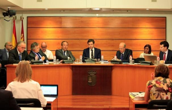 Finaliza tras nueve horas la primera sesión de la Comisión de Presupuestos de las Cortes sobre las cuentas de 2017